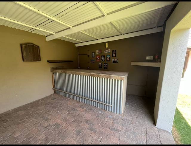 4 BEDROOM HOUSE TO LET IN VANDERBIJLPARK SW 5